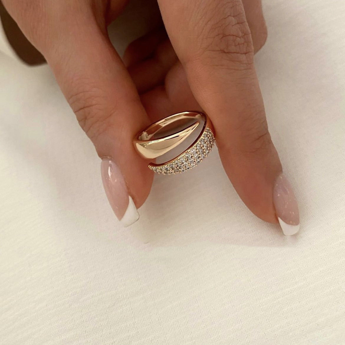 Auricci Heaven Ring